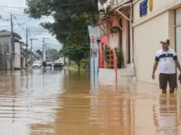 Com milhares sem abrigo, Rio Branco deve sofrer com mais chuvas