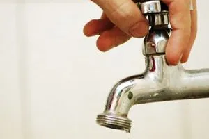 Prejuízos causados pela falta de água: saiba seus direitos