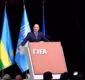 
                  Presidente da FIFA promete prêmios iguais para homens e mulheres