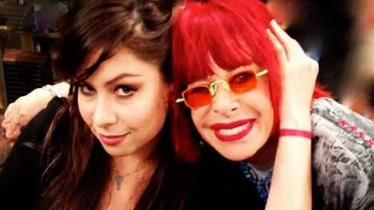 Pitty faz tatuagem na mão em homenagem a Rita Lee; saiba significado