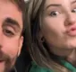 
                  Amanda e Cara de Sapato viajam juntos e aumentam rumores de romance