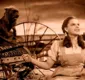 
                  Clássico de 'O Mágico de Oz' tem seis versões diferentes em português