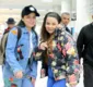 
                  Maiara e Maraisa dão show de simpatia em aeroporto do Rio de Janeiro