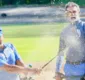 
                  Tadeu Schmidt exibe novo físico em partida de golfe; veja fotos