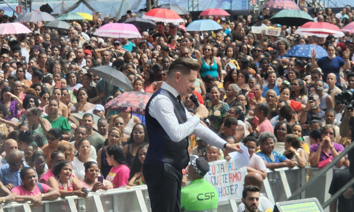 Sucesso nas redes sociais, Bispo Bruno Leonardo promove grande culto na  Arena Fonte Nova – Jack Comunica