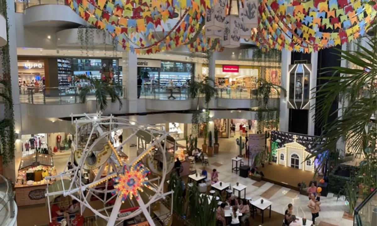 Shoppings, mercados: veja o que abre e fecha no feriado de São João em  Salvador e RMS