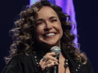 Daniela Mercury vai desfilar com trio elétrico no Rio de Janeiro