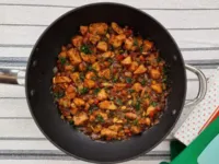 Frango xadrez: aprenda como fazer saborosa receita em 1h