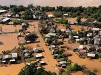 Governo do RS divulga chave PIX de conta oficial para receber doações