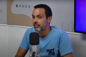 Sérgio Pinheiro fala sobre trajetória, ídolos e passado como surfista