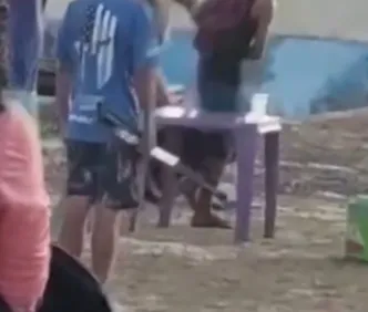 Jovem de 18 anos é morto a tiros durante festa na praia de Ipitanga