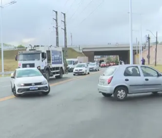 Motoristas descumprem mudanças de novo acesso à BR-324 em Águas Claras