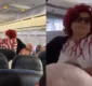 
                  Alcione surpreende passageiros e canta em avião após atraso de voo
