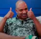 
                  Anderson do Molejo recebe alta após 12 dias internado no Rio