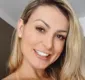 
                  Andressa Urach surpreende ao viajar com item inusitado: 'Fiel amigo'