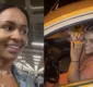
                  Ex-BBB Natália Deodato emociona ao dar carro para mãe: 'Muito feliz'