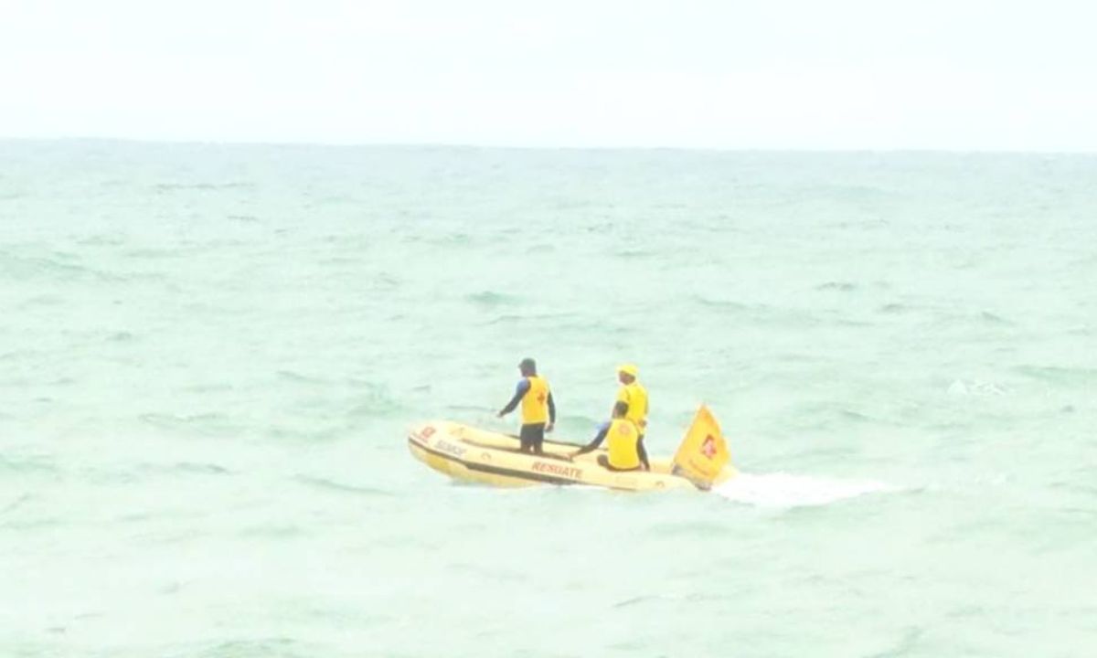 Banhista desaparece na Praia Brava de Caiobá