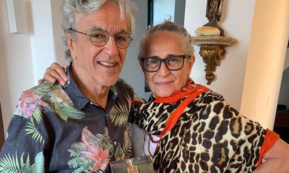 CAETANO VELOSO 79+ E MARIA BETHÂNIA 75+ APLAUSOS DOBRADOS AOS TALENTOSOS  IRMÃOS – Longevidade Expo + Fórum, dobrados famosos 