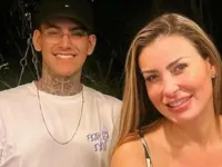 Andressa Urach e filho anunciam pausa nas gravações de vídeos adultos