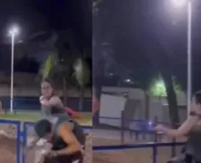 Mulher é detida por atacar pessoas com arma de choque em Salvador