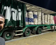 VÍDEO: Davi comemora doação de dois caminhões com suprimentos no RS