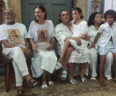 Preta Gil celebra missa com familiares e amigos em Salvador; FOTOS
