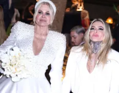 Monique Evans e Cacá Werneck se casam no Rio: 'Sofremos massacre'