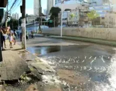 Moradores relatam falta de água após vazamento na Av. Vasco da Gama