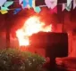 
                  Ônibus é incendiado no bairro de São Marcos; vídeo mostra chamas