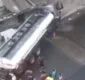 
                  Vídeo: caminhão desgovernado invade casas em Candeias