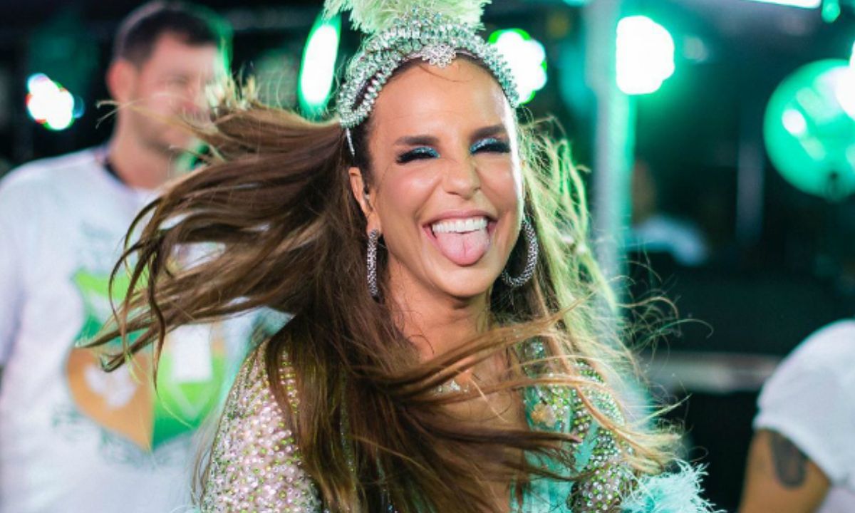 Ivete Sangalo lança EP com música especial para fãs: 'Muito sensível