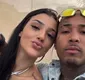 
                  Bia Miranda é flagrada com Gato Preto em balada após medida protetiva