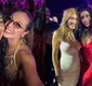 
                  Rosiane Pinheiro tieta Carla Perez e Lore Improta em show de Ivete