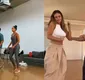 
                  Vale Tudo: Paolla Oliveira 'desaprende' a sambar para 'duelo' em cena