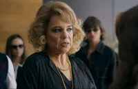 Quem Ama Cuida: Pilar arma barraco após atitude suspeita de Adriana