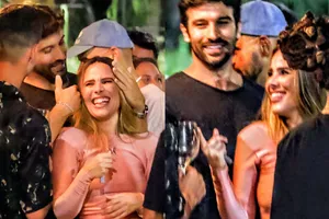 Wanessa Camargo é flagrada em clima de romance com novo affair; FOTOS