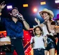 
                  Wesley Safadão comemora aniversário em família durante show na Bahia