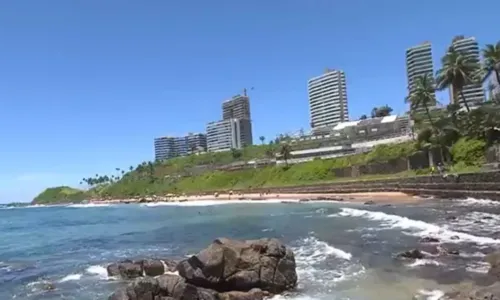 
				
					Corpo é encontrado boiando na praia de Ondina, em Salvador
				
				