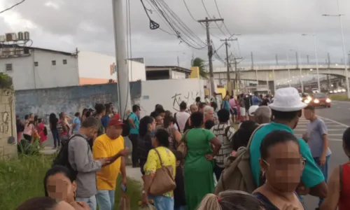 
				
					Ônibus de 17 linhas seguem suspensos no Terminal de Águas Claras
				
				