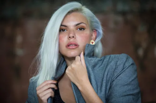 
					Quem é Duda Beat, técnica do The Voice Brasil no SBT
				
				