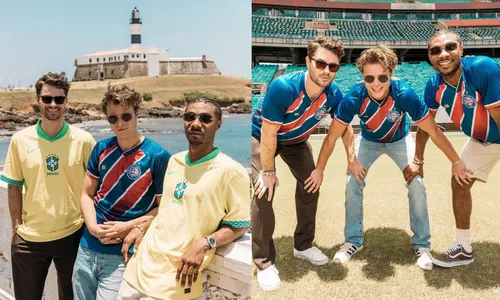 
				
					Estrelas da Netflix usam camisa do Bahia em tour por Salvador
				
				