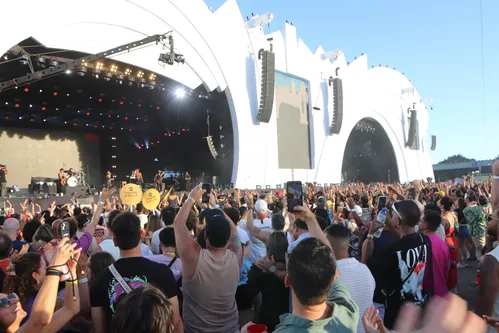 
				
					FOTOS: veja imagens do primeiro dia do Festival de Verão Salvador
				
				