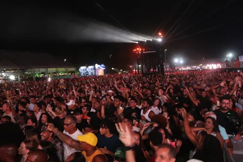 
				
					FOTOS: veja imagens do primeiro dia do Festival de Verão Salvador
				
				