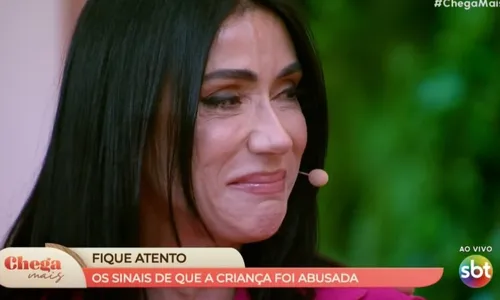 
				
					SBT demite Michelle Barros e cria climão nos bastidores
				
				