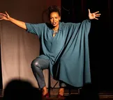 Ana Carbatti volta à Salvador com espetáculo 'Ninguém sabe meu nome'