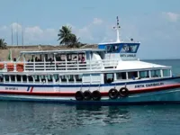 Travessia Salvador-Mar Grande opera com 10 embarcações no feriado