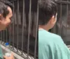 Em hospital, Regis Danese emociona familiares de paciente; VÍDEO