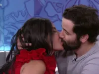 Com direito a beijão, Matteus e Isabelle falam sobre relação após BBB