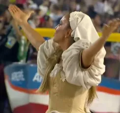 Ivete Sangalo relembra desfile e homenagem da Grande Rio no Carnaval