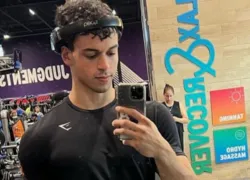Filho de Xanddy e Carla Perez posa de sunga e web reage: ‘Pecado’